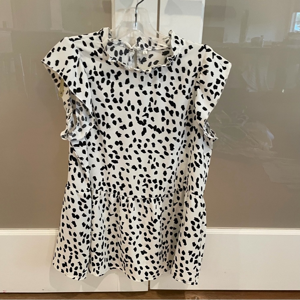 Black & White Dalmatian Print Ruffle Sleeve Top